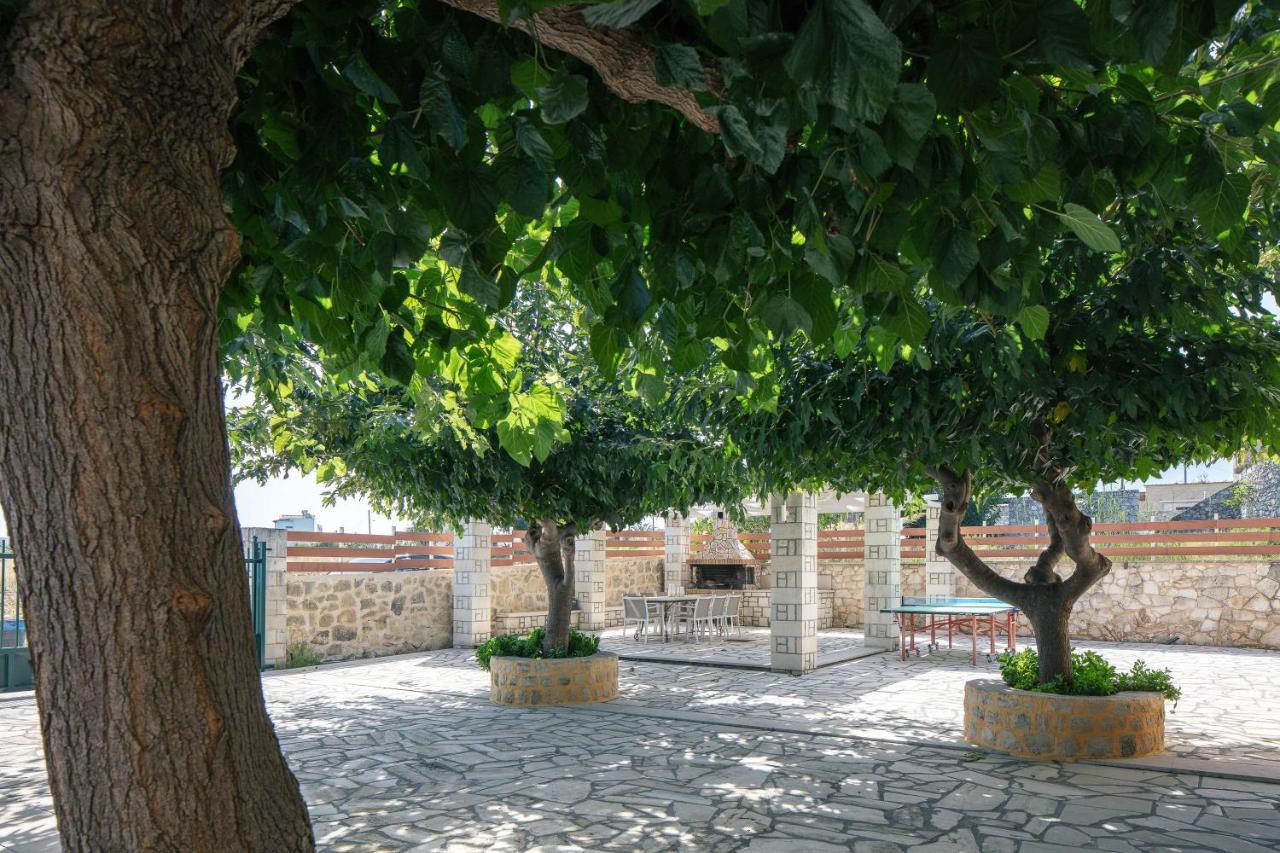 Villa Pinelopi Asprouliánoi 外观 照片